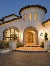 The spanish colonial.they typically feature white stucco over adobe brick or stone walls, arched doorways, wooden beams, and red, barrel tile roofs and they are truly a signature design style of l.a. Small Modern Spanish Style Homes Novocom Top