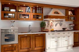 Un conjunto inmenso en todos los sentidos, un isla central, que más que una isla es un continente!, y el perímetro con. Fabricante De Cocinas El Rincon De Las Cocinas Cocinas De Madera