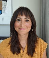 Adrianne Porter's Instagram, Twitter & Facebook