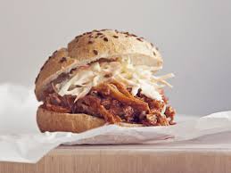Couvrir et cuire de 4 à 6 heures à faible intensité ou de 2 à 3 heures à intensité élevée jusqu'à ce que la température interne. Poulet Aux Pommes Et Au Bacon A La Mijoteuse