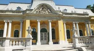 Schloss Kaufen In 1173 Budapest Ungarn Nr 633767 Wohnung Haus Grundstuck Kaufen Und Mieten In Osterreichs Im Grundstuck Kaufen Fassade Haus Immobilien