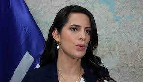 Alicia Lino's Instagram, Twitter & Facebook