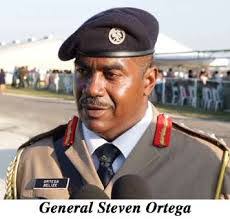 Darwin Holm's Instagram, Twitter & Facebook