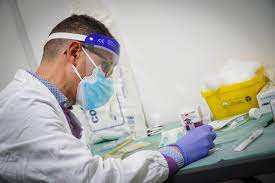 In totale sono state vaccinate 474 persone, con una adesione alla campagna vaccinale superiore al 98%. Scuola Assessore Campania Per Adesione Vaccini No Limiti Eta Campania Ansa It