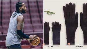 Kawhi leonard is a prestigious american professional player. Kawhi Leonard Can Keep His Hands Warm With These Giant Pair Of Gloves From Roots Narcity