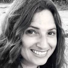 Tami Riggs's Instagram, Twitter & Facebook