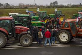 Colère des agriculteurs : le ministre de l'Agriculture appelle à «ne céder à aucune facilité et aucune démagogie» - Le Parisien