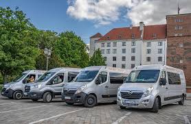 Przewóz osób paczek motorów mebli przeprowadzki osoba 500dkk lub 290zl paczki 15kg 150dkk lub 85zl paczki … Przewoz Osob Polska Niemcy Holandia Dania Przewoz Busami Busy Speedy Gonzales
