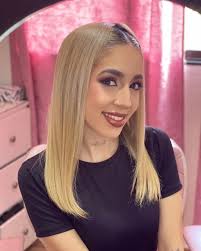 Photo by Naty Lopez (@natalymakeup____) · February 1, 2025