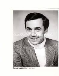 177 Producer Director Bob Wynn close up 1979 7 x 9 promo photograph