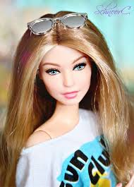 Bruna Raber Adli Kullanicinin Barbie Dolls Celebrity Panosundaki Pin Moda Bebekleri Barbie Giysileri Moda
