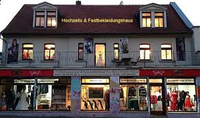 Wir setzen alles daran, einen sicheren und fairen marktplatz für unsere käufer und verkäufer bereitzustellen. Hochzeit Hochzeit Festbekleidungshaus Rohland Leipzig