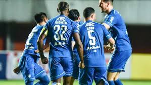Jun 23, 2021 · persib bandung gagal menuai kemenangan pada laga uji coba kontra sriwijaya fc, di stadion gelora bandung lautan api (gbla), rabu (23/6) kemarin. Pemain Persib Bandung Libur Tiga Pekan