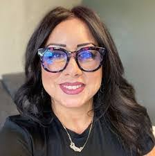 Patricia Rayos's Instagram, Twitter & Facebook