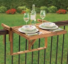 The balcony tray table is able to fit onto railings ranging from 1 inch to 8 inches thick, and is easily installed within seconds using a fully adjustable telescoping arm that reaches from the edge of the tray. Balcony Railing Tables Decoracao De Varanda Pequena Decoracao De Varanda Ideias Para O Lar