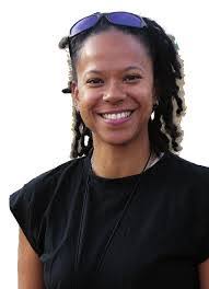 Elissa Roy's Instagram, Twitter & Facebook