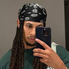 Dennis Stapleton (@deestaple)