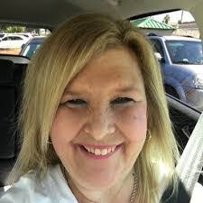 Linda Weller's Instagram, Twitter & Facebook