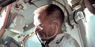 È morto a 90 anni Walter Cunningham, uno dei tre astronauti della missione  Apollo 7