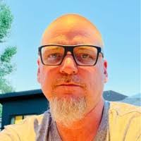 Dale Mercer's Instagram, Twitter & Facebook