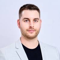 8 "Luke Woolf" profiles