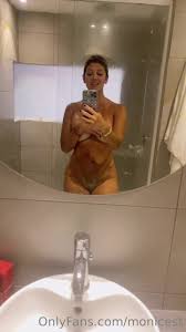 Watch online Monicest aka Monicest OnlyFans - My love !! happy Sunday me  getting out of the shower, I spent the day at the beach and I got some on  X-video