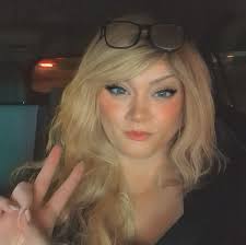 What scramble or men's golf groups play