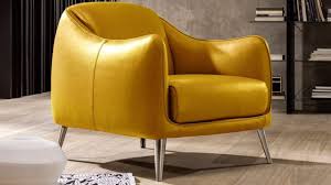 Üzerine koltuk örtüsü serilerek kullanıldı bu yüzden hiç yıpranmamıştır tertemizdir. Hardal Sarisi Koltuk 2021 Modelleri 10 Kombin Fikri Dekordiyon Berjer Koltuk Koltuklar Oturma Odasi Fikirleri