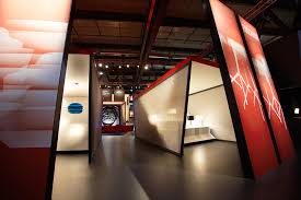 Foscarini Architetti Associati Migliore Servetto Milano Exhibition Interior Design Grafica E Architettura Design Booth Display Design Foscarini