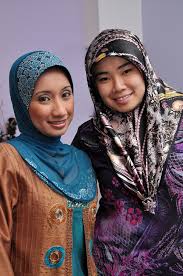 The bolkiah elders say their lineage traces to yemen. Women In Brunei Wikipedia