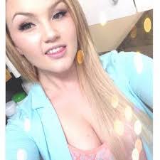 Brooke Morrell's Instagram, Twitter & Facebook