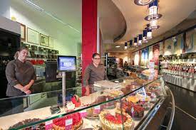 Maybe you would like to learn more about one of these? Konditoreien In Karlsruhe Torten Kuchen Pralinen Macarons Meinka