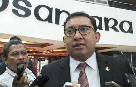 Fadli saat ini adalah wakil ketua dpr ri. Tanggapi Kapitra Fadli Zon Keinginan Menjadi Presiden Adalah Hak Setiap Warga Negara