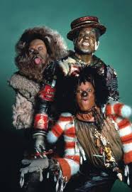 Dorothy gale,a shy kindergarten teacher is swept away to the magic land of oz where she embarks on a quest to return home. The Wiz 1978 Diana Ross Michael Jackson Nipsey Russell Ted Ross And Others Http Www Imdb Com Michael Jackson The Wiz Michael Jackson Micheal Jackson