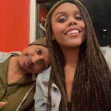 Today!! Is my KING's birthday!! Jear! Love youuuu so much let's make this  anal amazing year following Jesus! ❤️@thedavidway