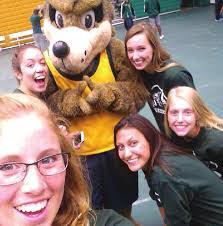 Molly Lemoine's Instagram, Twitter & Facebook