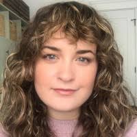 200+ "Julia Pe&" profiles