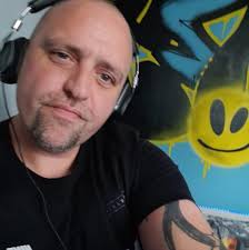 Stuart Junglist Simms (@stuart.simms1) • Facebook