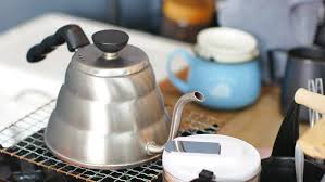 I've gathered coffee pot cleaning tips and home remedies from readers and around the web to help you keep those carafes sparkling clean and remove coffee stains and hard if you're interested in cleaning your coffee machine itself check out this page about how to clean your coffee maker here. How To Clean The Inside Of A Stainless Steel Coffee Pot Hunker