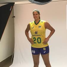 Os uniformes, como esperado, privilegiaram as cores da bandeira do brasil. Elite Do Volei Uniforme Da Selecao Brasileira De Volei Facebook
