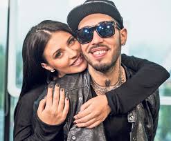 La scurt timp, frumoasa cântăreață a postat bijuteria pe contul său de socializare. Antonia Tocmai A AnunÅ£at DivorÅ£ul Da Confirm Prima ReacÅ£ie A Lui Alex Velea