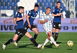 Kết quả trực tuyến bóng đá ý ngày hôm nay, cập nhật online kết quả serie a giải đấu hàng đầu bóng đá ý, kq bóng đá italia mới nhất. Káº¿t Quáº£ Atalanta 1 1 Inter Lukaku Va Sanchez Má» Nháº¡t Inter Khong Tháº¯ng Tráº­n Thá»© 4 Lien Tiáº¿p Bong Ä'a Italia