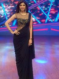 Indian wedding dresses for guests are available at veeshack , elegant colorful sarees, lehenga choli or long salwar kameez which will make veeshack presents you an exciting array of wedding guest dresses to choose from. 55 Indian Wedding Guest Outfit Ideas What To Wear To Indian Wedding Bling Sparkle