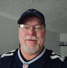 Pop the confetti ✨ Happy Birthday, Karley! 💗🧁 Invisalign #WinningSmiles