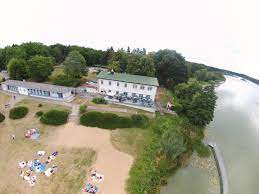 Im hotel haus am see können sie sich sicher fühlen! Hotel Restaurant Haus Am See Deutschland Locknitz Booking Com