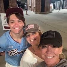 Marshall Flowers (@MarshallFlowe14)