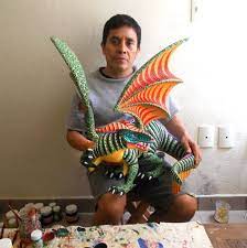 (and became an actual alebrije after they rescued miguel and héctor.) caught miguel when he was falling before pepita got there. 700 Ideas De Alebrijes De Madera Alebrijes Alebrijes De Oaxaca Artesania Mexicana
