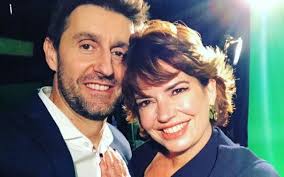 A atriz estava internada no hospital garcia da orta, em almada, desde dia 30 de abril devido ao rompimento de um aneurisma. Maria Joao Abreu O Apoio Incondicional Do Filho Miguel Chegou A Levar Me A Casa Bebada Nova Gente