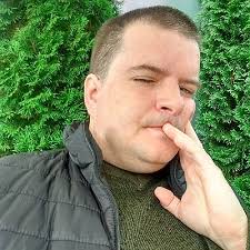 Stephen Pina (@StephenPinaLive)