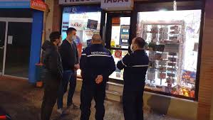 En mars 2008, le nouveau palais de justice de toulouse ouvrait au public. Tarn Et Garonne Un Tabac Presse Braque En Pleine Journee A Moissac Les Deux Suspects En Cavale Ladepeche Fr